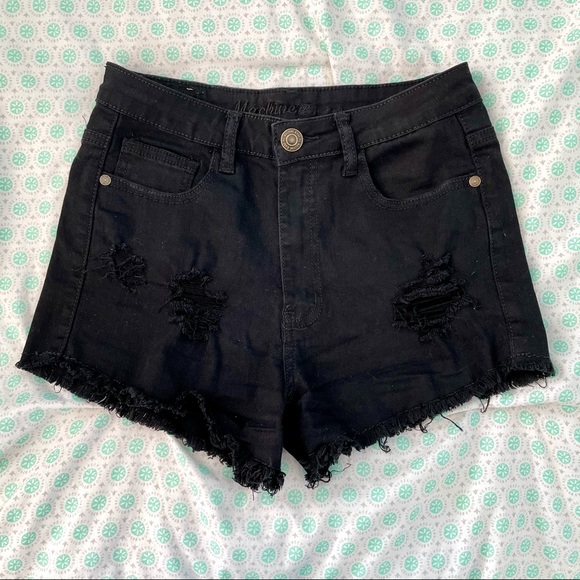 Machine Pants - Black High-Waisted Shorts with Frayed Hem